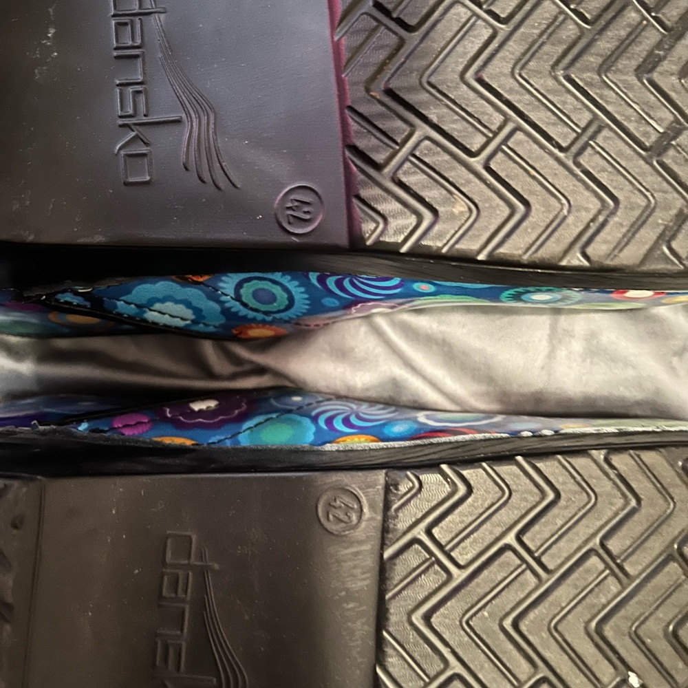 Dansko Clogs Like New! Only Wore Once! No Returns… - image 6